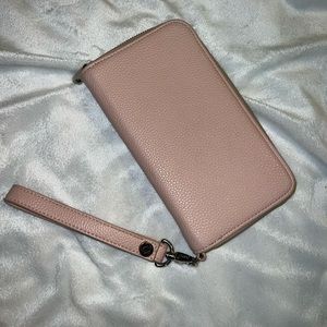 Light Pink Thirty one Wristlet and strap